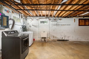  Photo 47