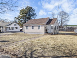 135 Mendon St, Hopedale, MA 26