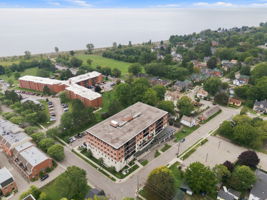  Photo 44