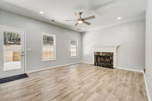 Rexford Ln-011