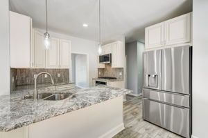 Rexford Ln-015