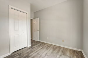 Rexford Ln-025