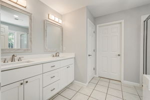 Rexford Ln-029
