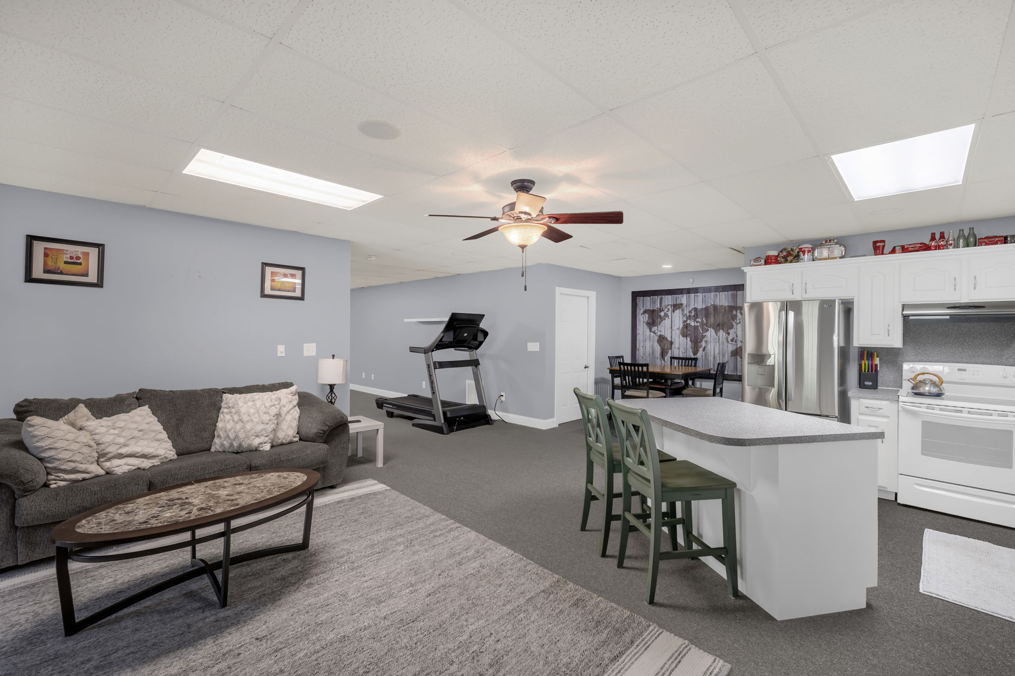 135 Robertson Ln-43