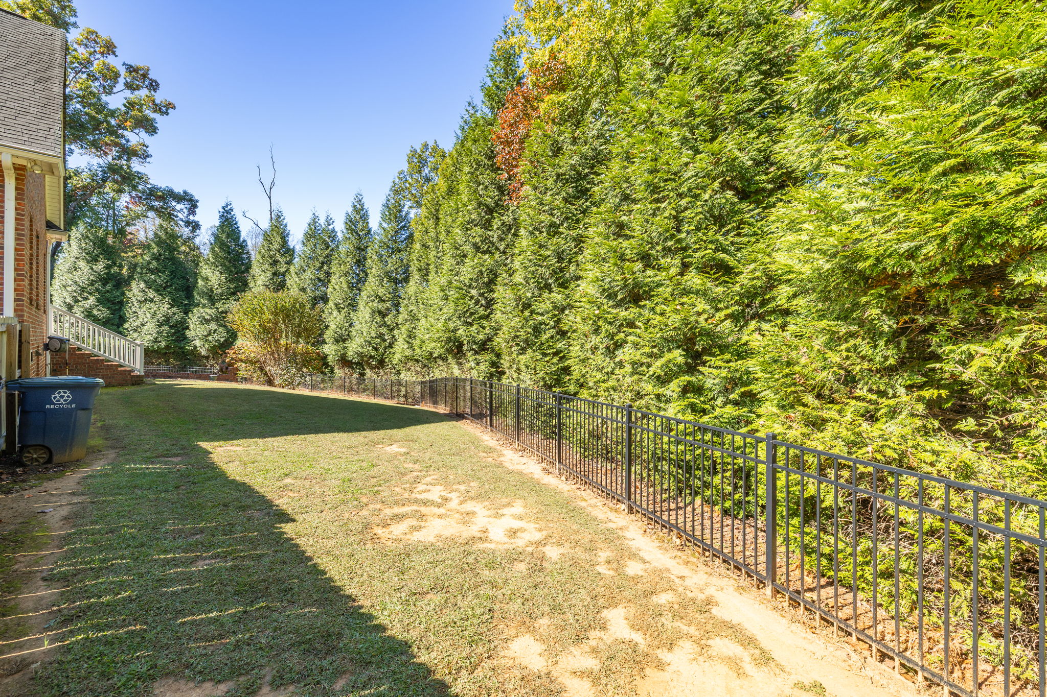 135 Robertson Ln-53