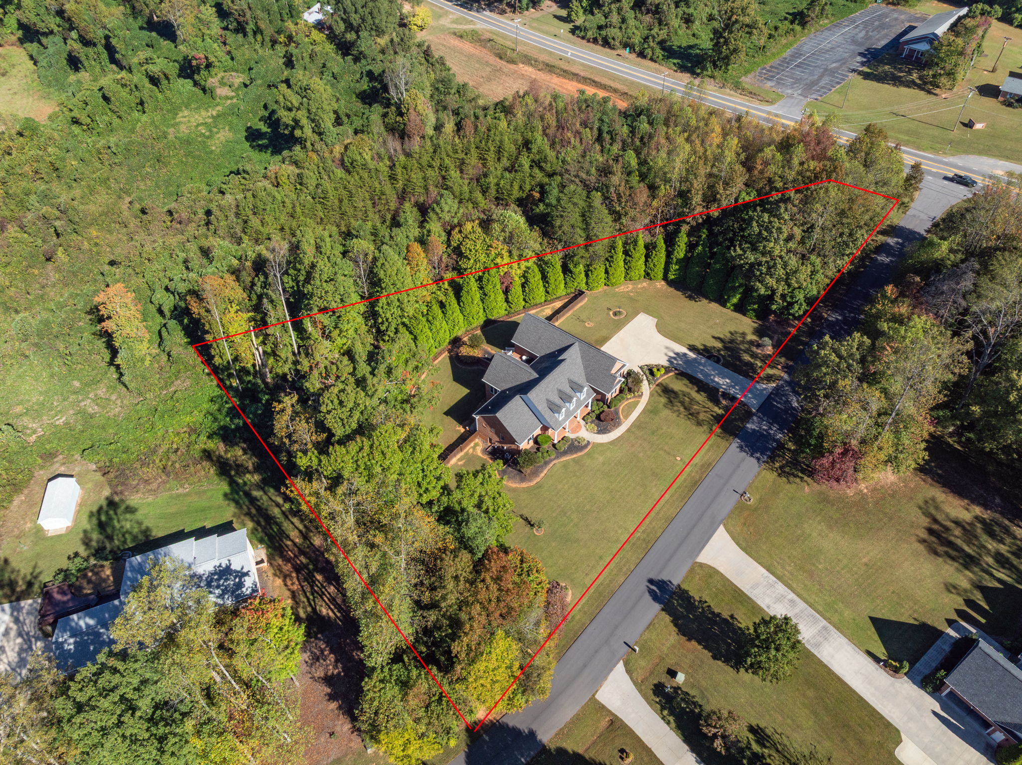 135 Robertson Ln-58