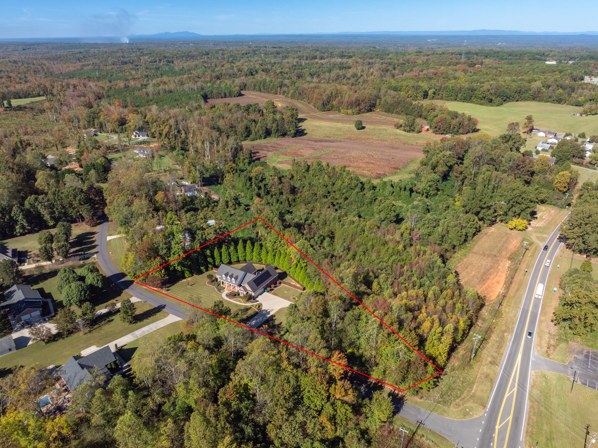 135 Robertson Ln-60