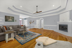 135 Robertson Ln-9