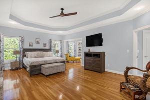 135 Robertson Ln-23