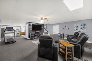 135 Robertson Ln-41