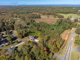 135 Robertson Ln-60