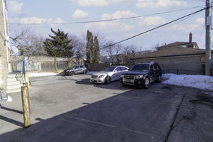 135 Sammon Ave, East York, ON M4J 1Y9, Canada Photo 27