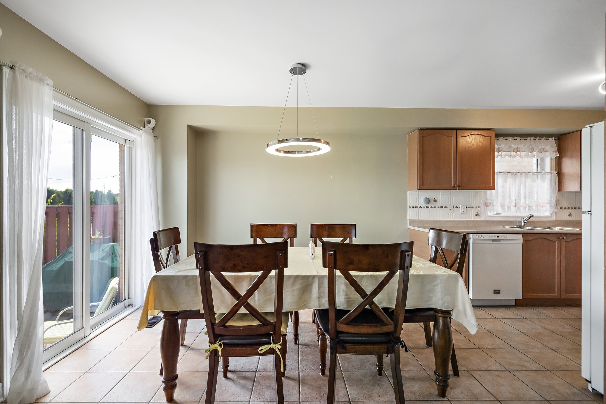 135 Sewells Ln, Brampton, ON L7A 2Z7, Canada Photo 12