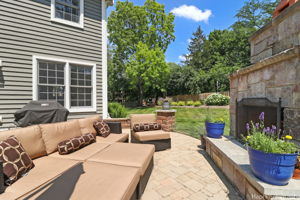  Photo 46