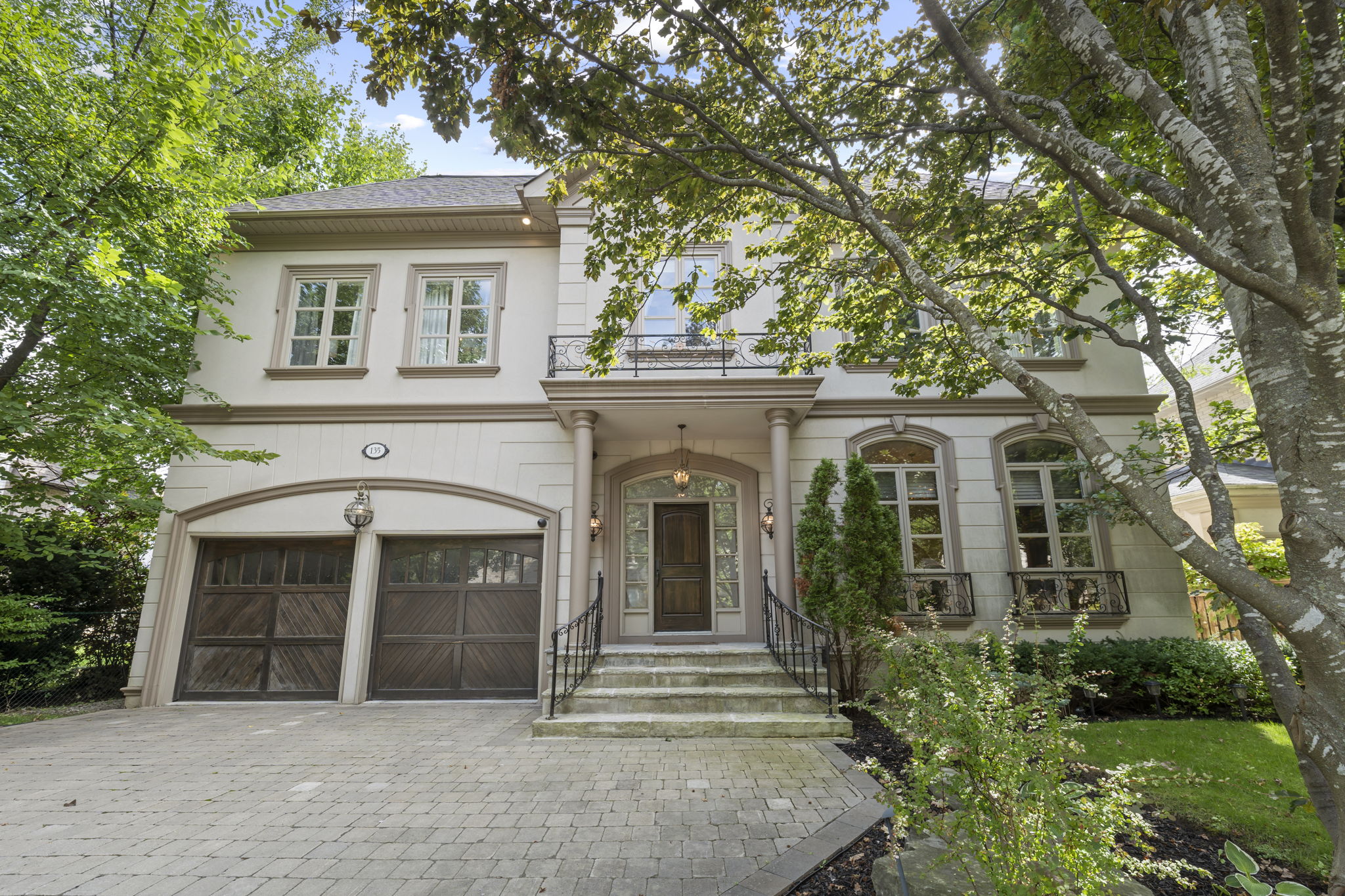 135 Yorkminster Rd Toronto, ON M2P 1M5