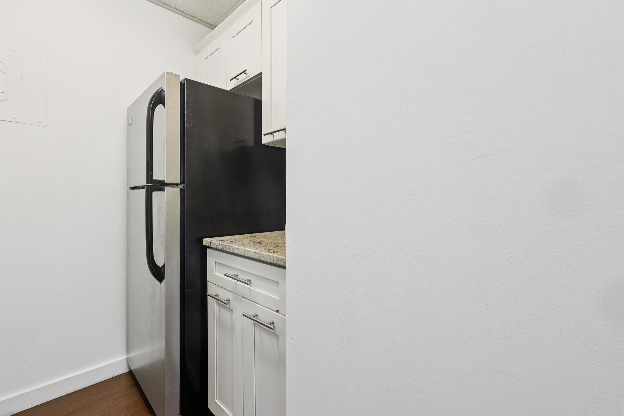 1350 15th St 14B Fort Lee-S2009-006.jpg