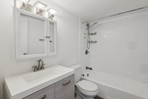 1350 15th St 4F Fort Lee-S2009-011.jpg