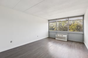 1350 15th St 4F Fort Lee-S2009-012.jpg