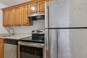 1350 15th St 6D Fort Lee-S2009-015.jpg