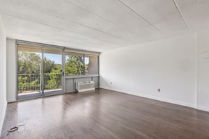 1350 15th St 6D Fort Lee-S2009-017.jpg