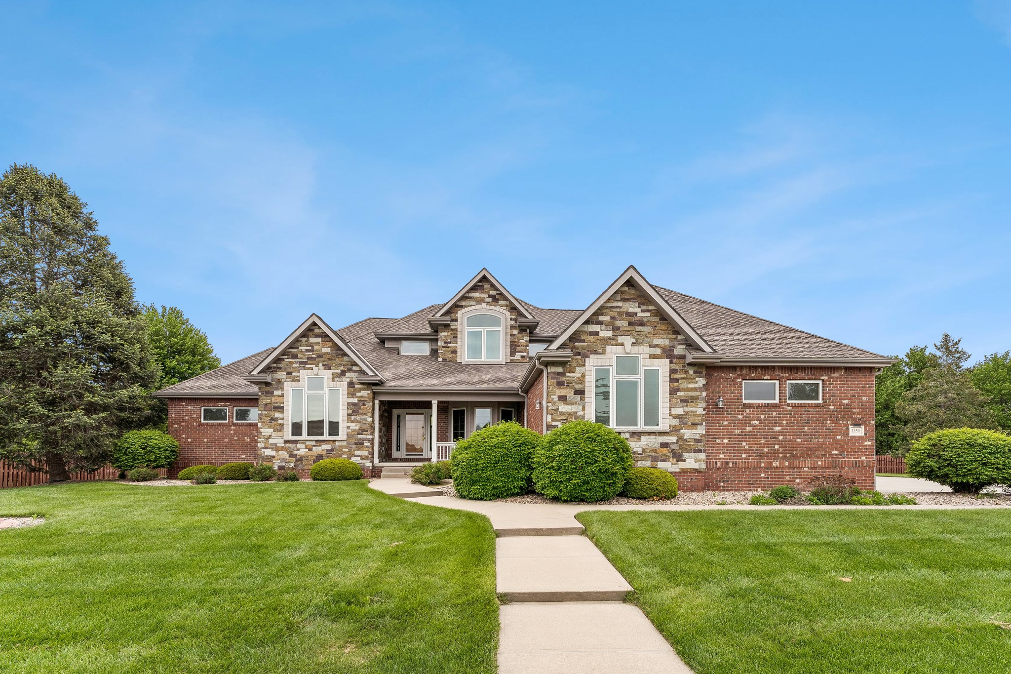1350 Bristolwood Dr_001.jpg