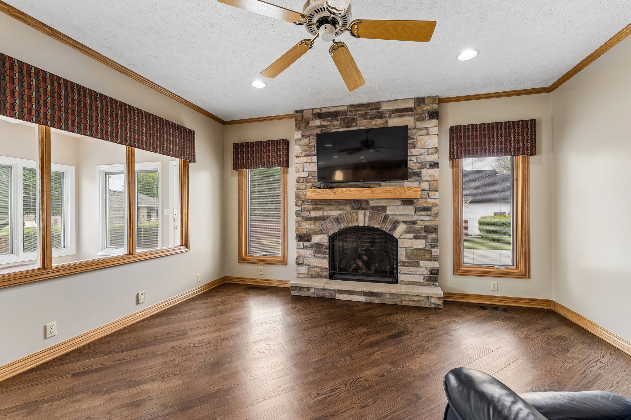 1350 Bristolwood Dr_007.jpg