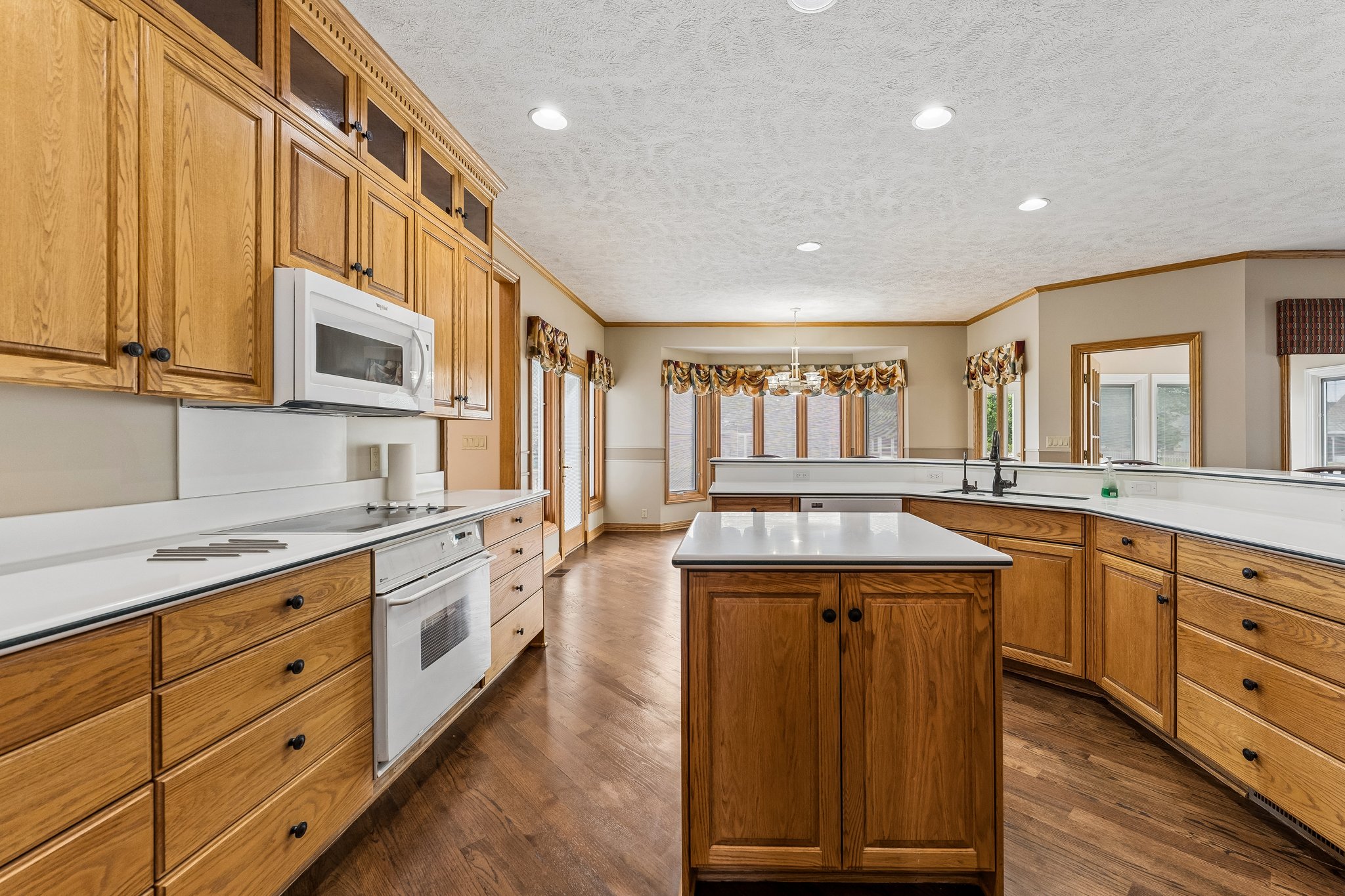 1350 Bristolwood Dr_011.jpg