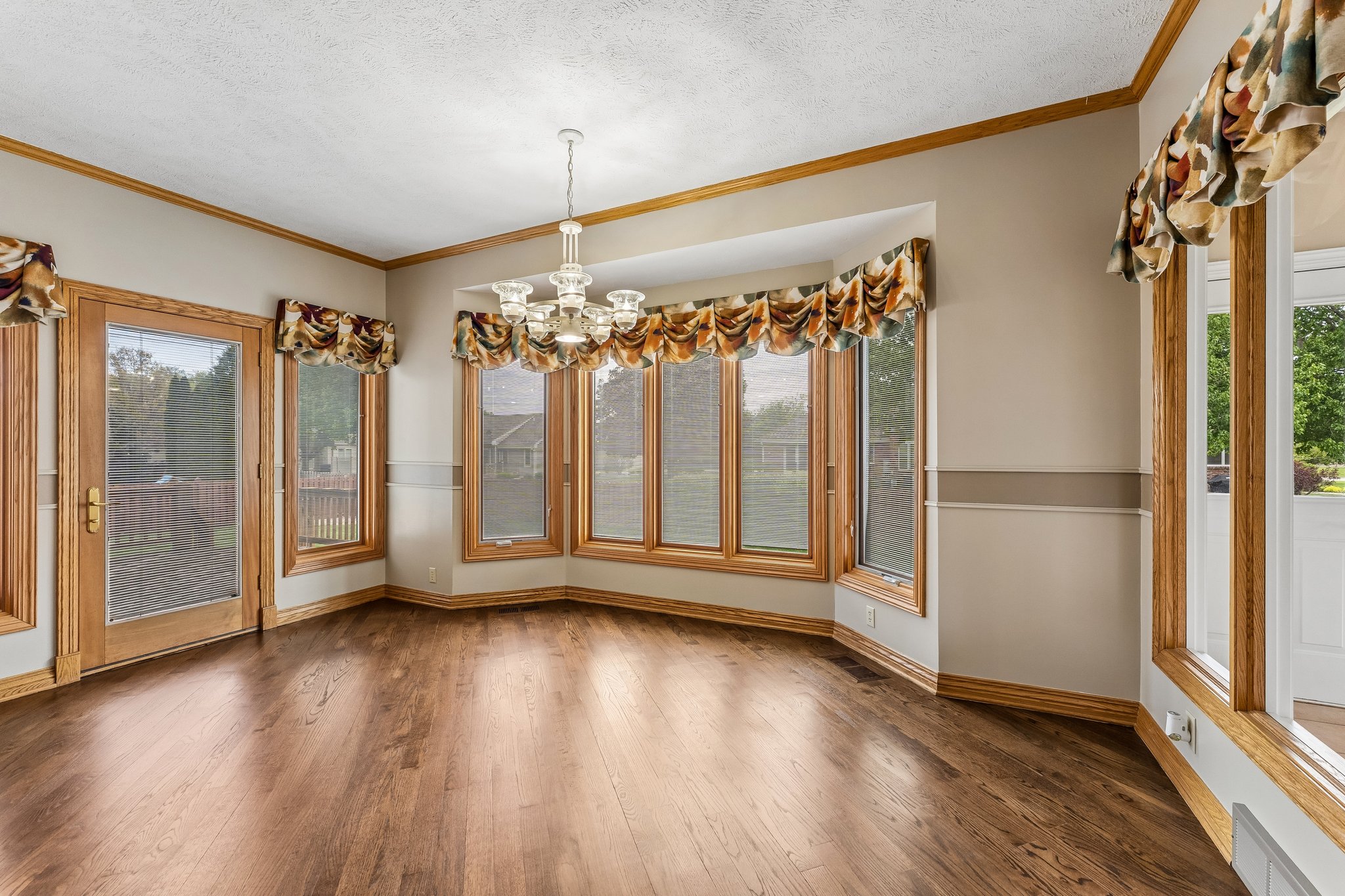 1350 Bristolwood Dr_015.jpg