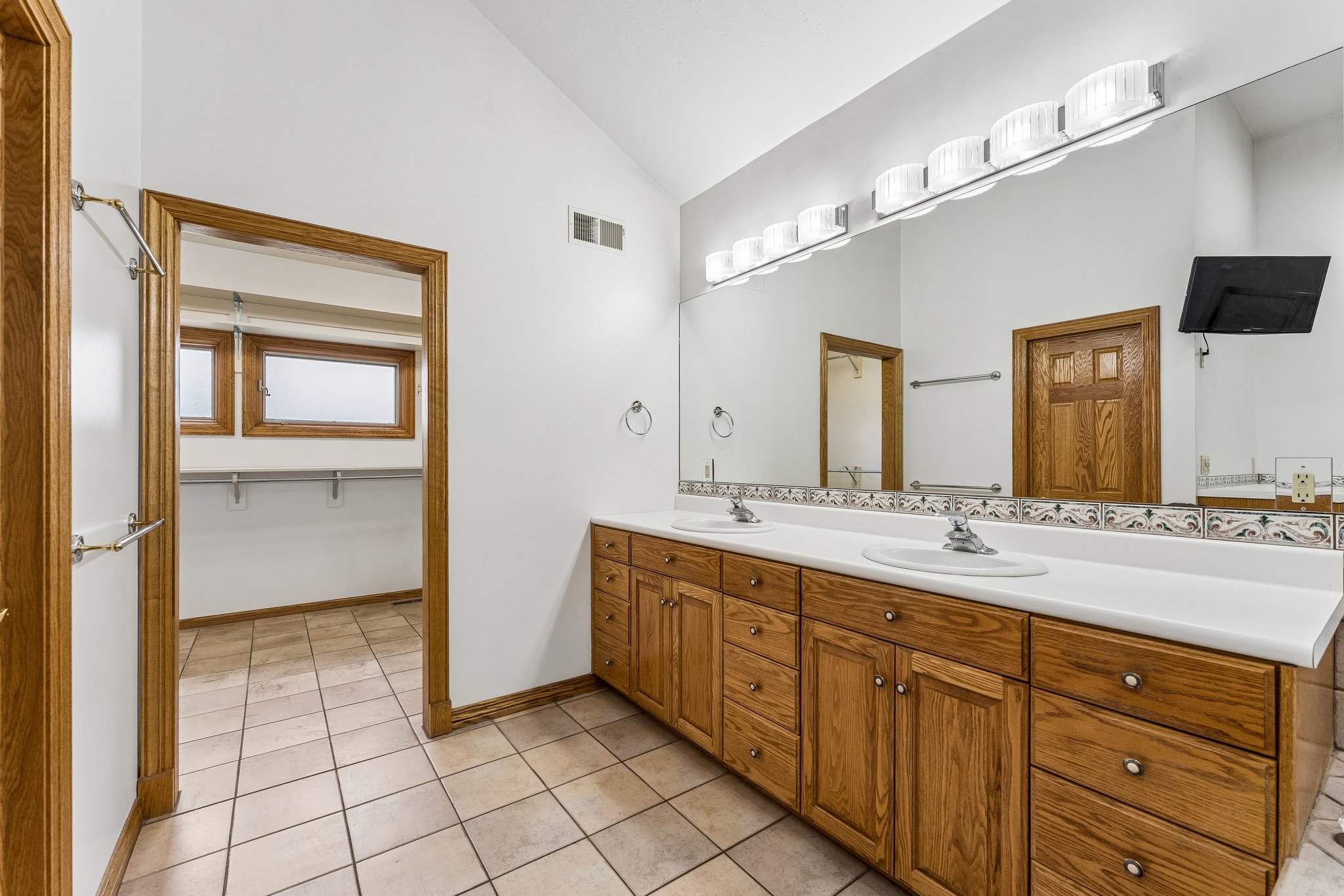 1350 Bristolwood Dr_021.jpg