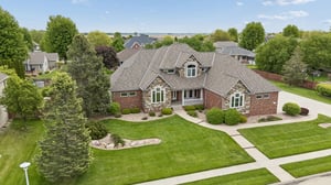 8747 - 1350 Bristolwood Dr_003.jpg
