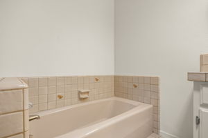 Photo 35