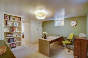 Locust St-034
