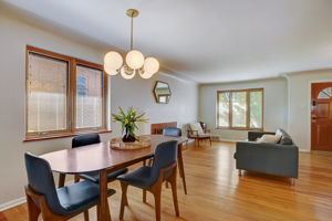 Locust St-011
