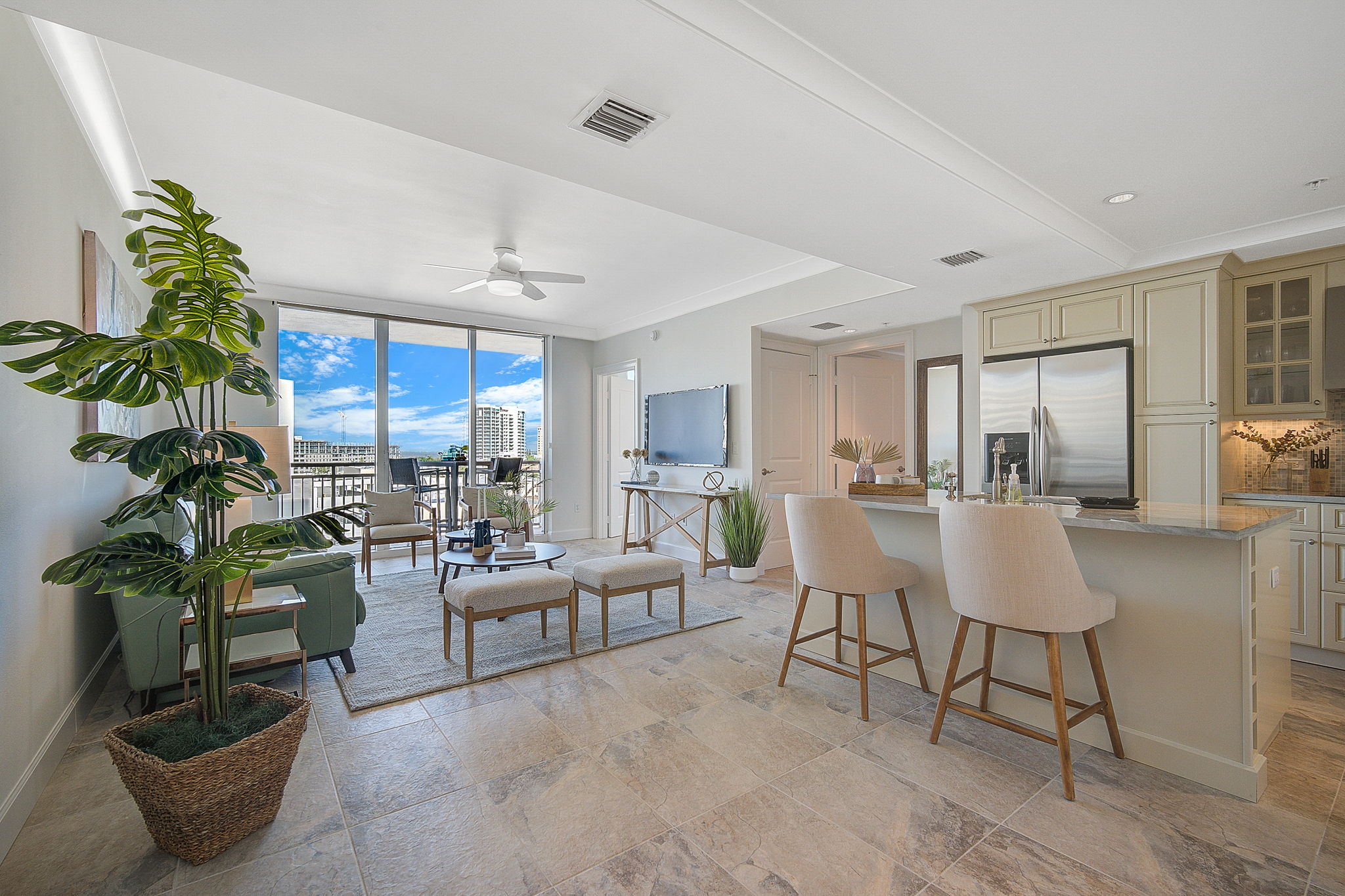 1350 Main St - Unit #700-16