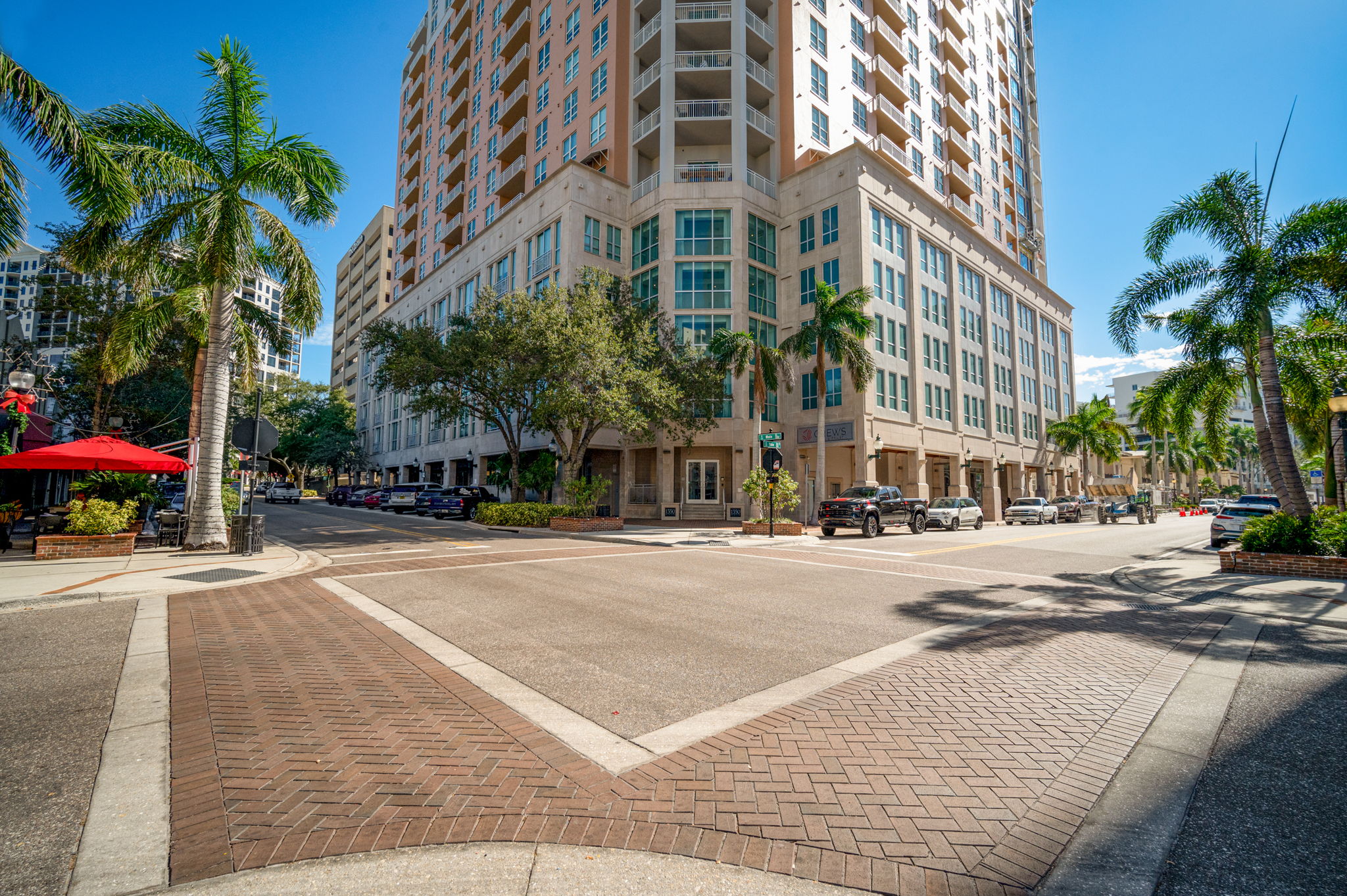 1350 Main St - Unit #700-5