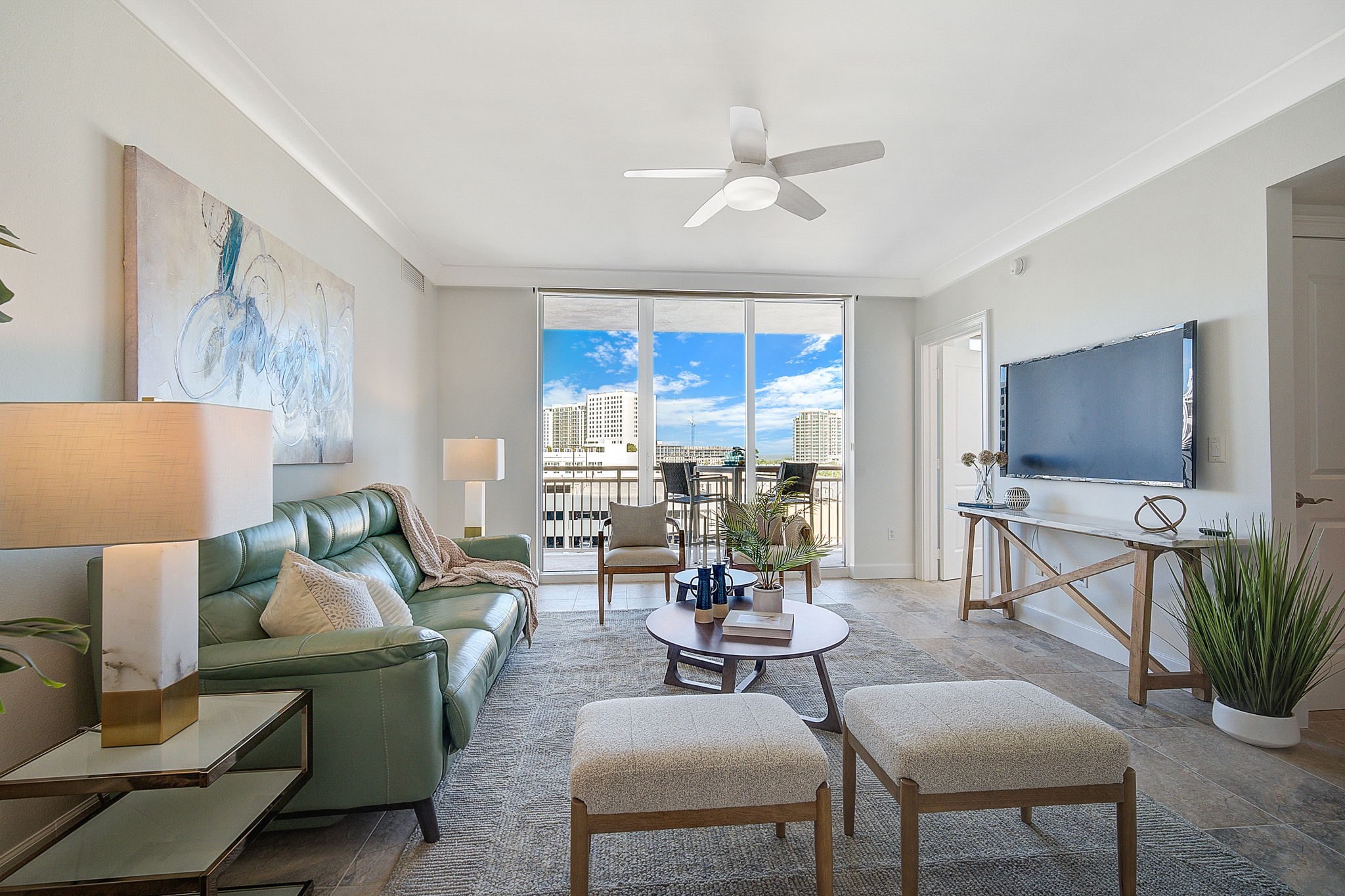 1350 Main St - Unit #700-17