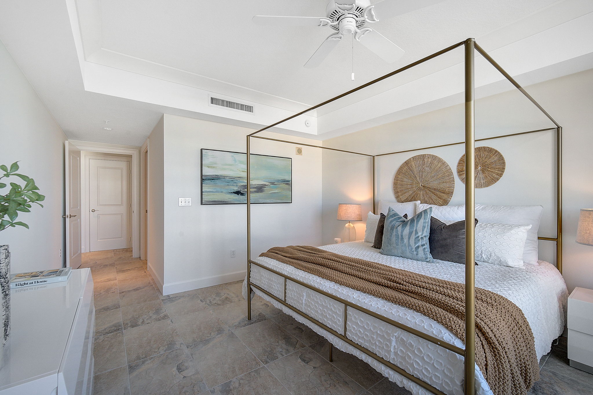 1350 Main St - Unit #700-28