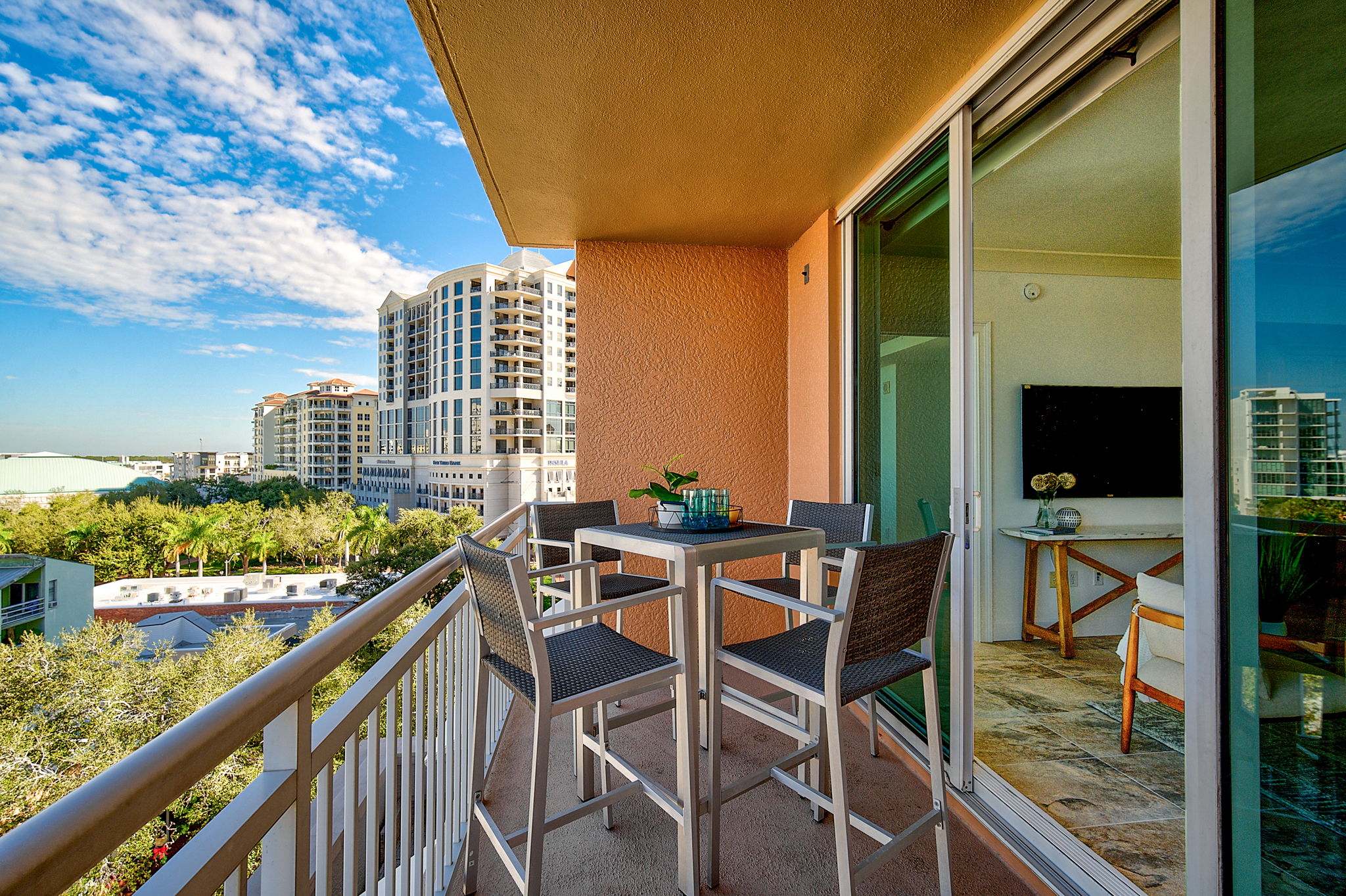 1350 Main St - Unit #700-37