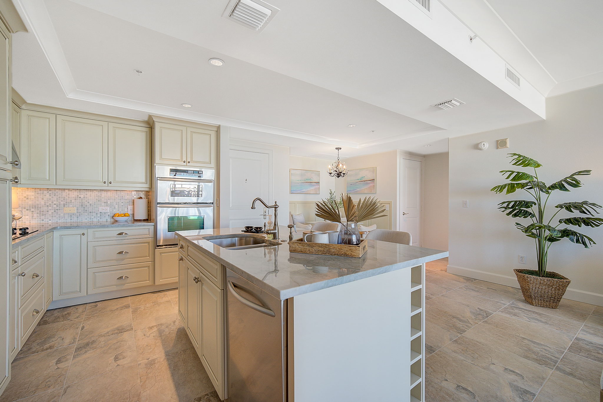 1350 Main St - Unit #700-13