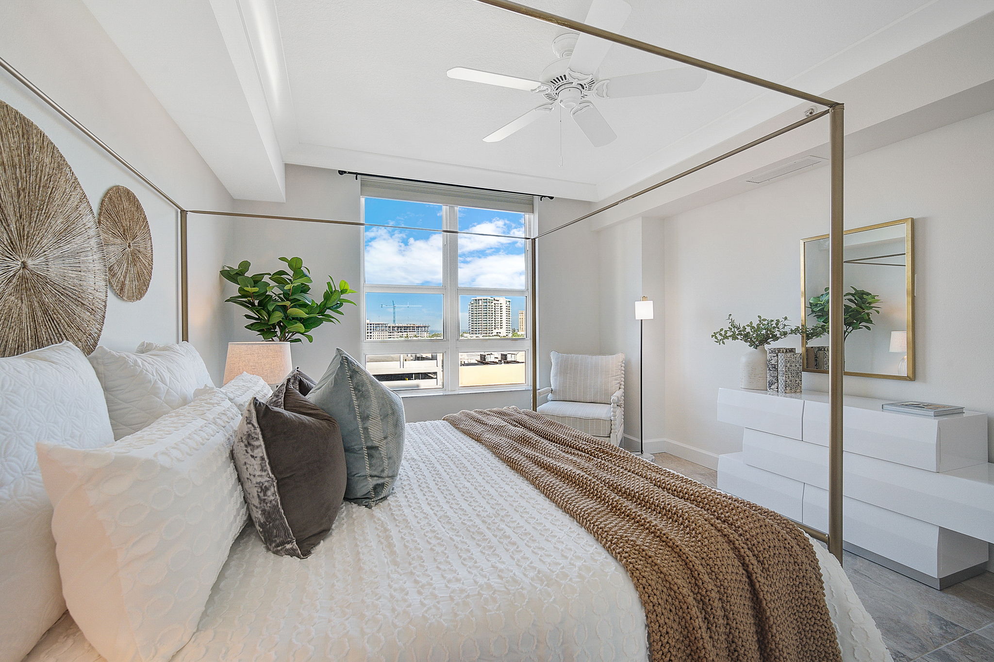 1350 Main St - Unit #700-29