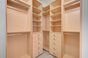 1350 Main St - Unit #700-30