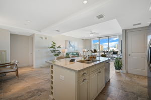 1350 Main St - Unit #700-10