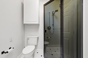  Photo 37
