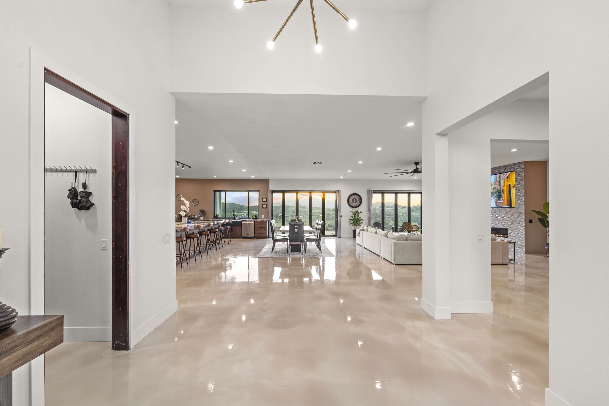 13504 Hillside Estates Dr, Jamul, CA 91935