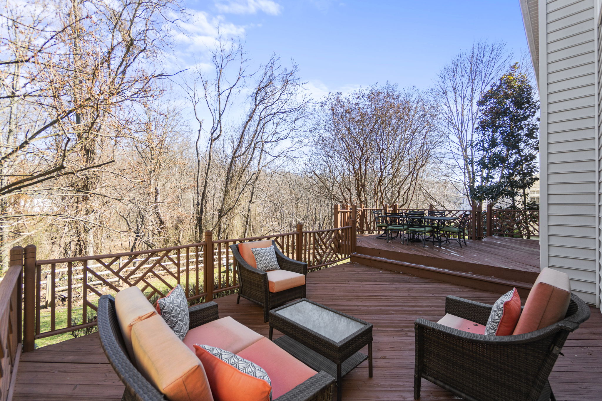 Expansive Deck for Outdoor Entertaining