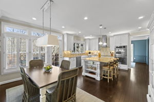 Kitchen/Breakfast Area