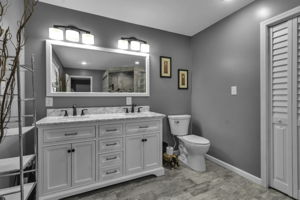  Photo 47