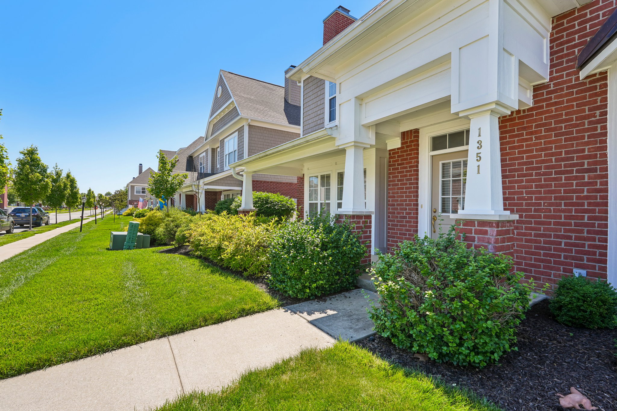 Middlebury Dr-S2506-002.jpg