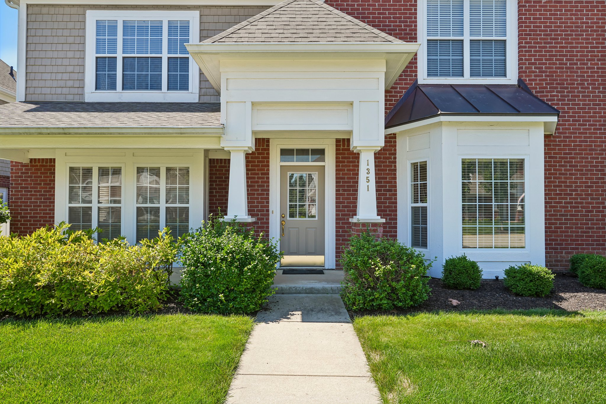 Middlebury Dr-S2506-006.jpg