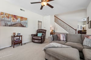 Middlebury Dr-S2506-009.jpg